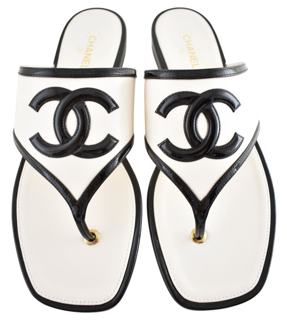 CHANEL Shoes - Chanel 26B White Black Patent CC Logo Thong Mule Slide Flip Flop Flat Sandal 42